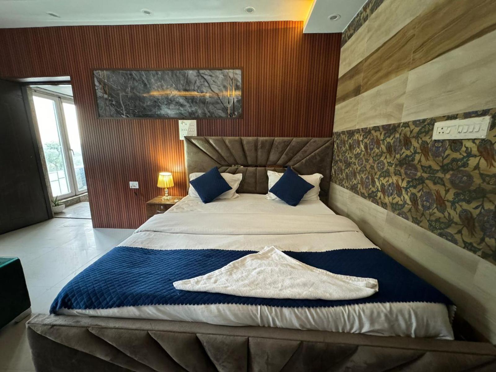 Hotel Dev Ganga Rišikéš Exteriér fotografie