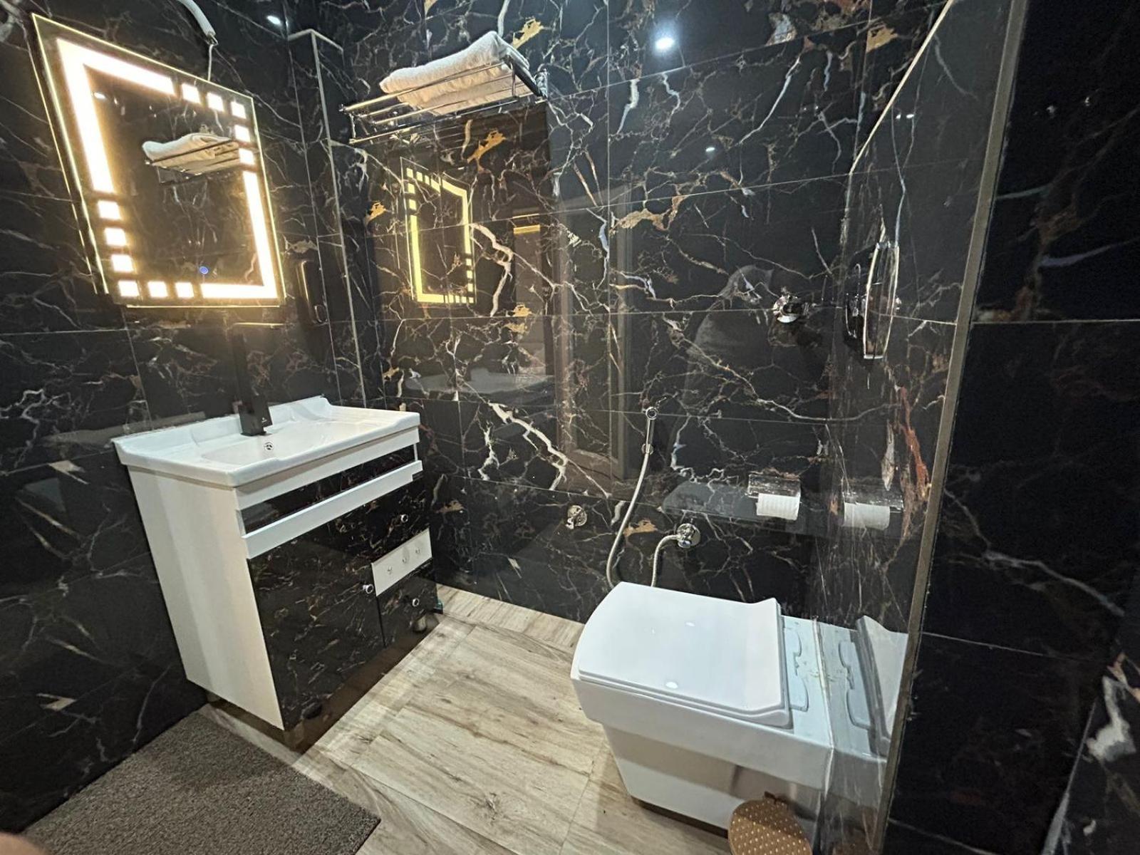 Hotel Dev Ganga Rišikéš Exteriér fotografie