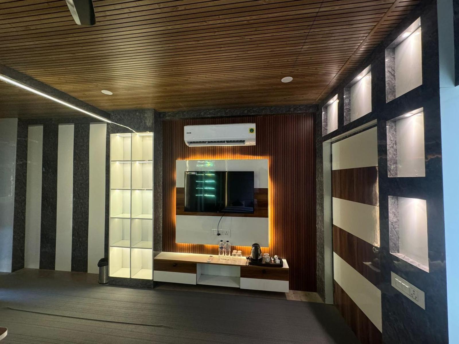 Hotel Dev Ganga Rišikéš Exteriér fotografie