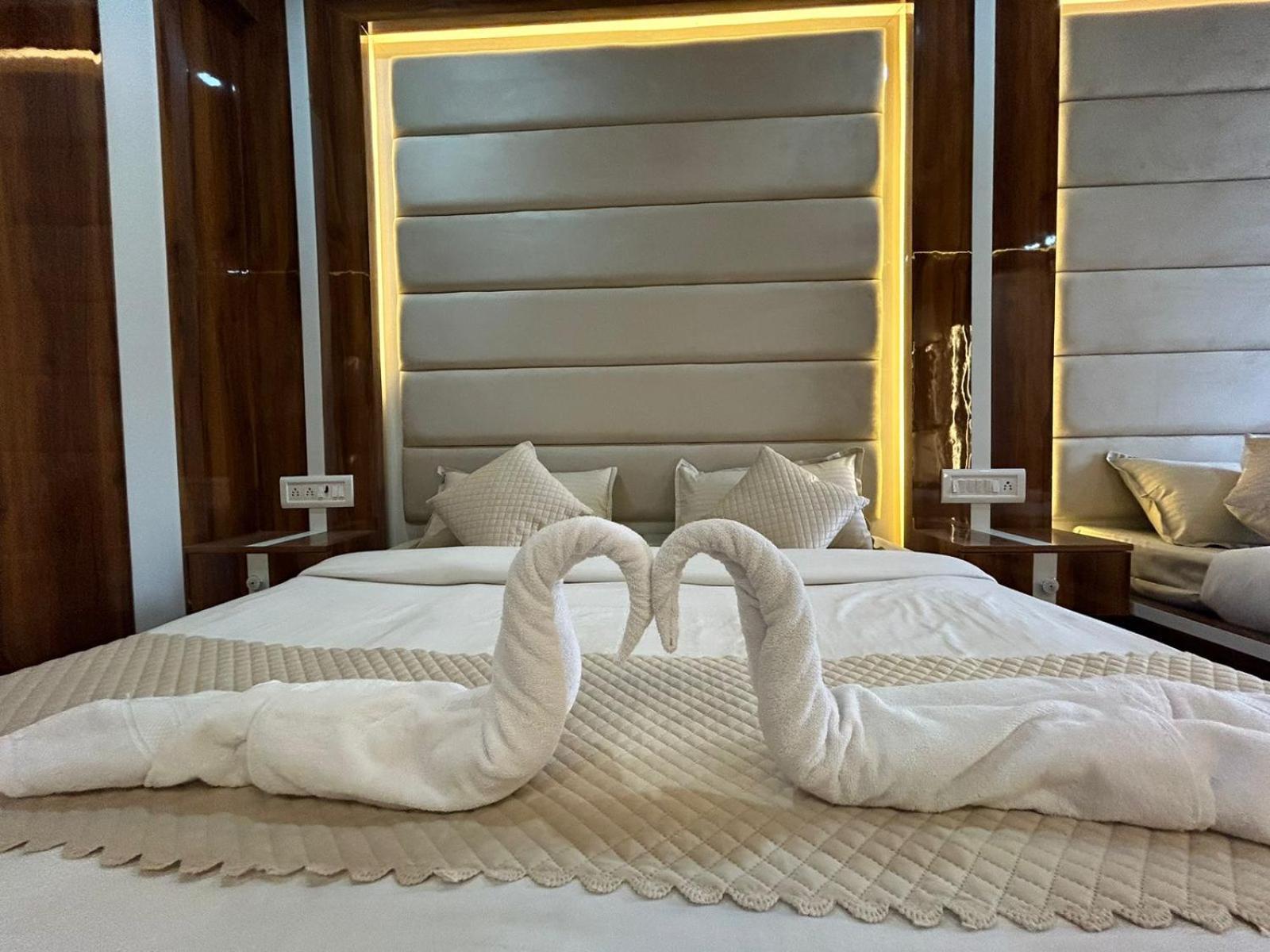 Hotel Dev Ganga Rišikéš Exteriér fotografie