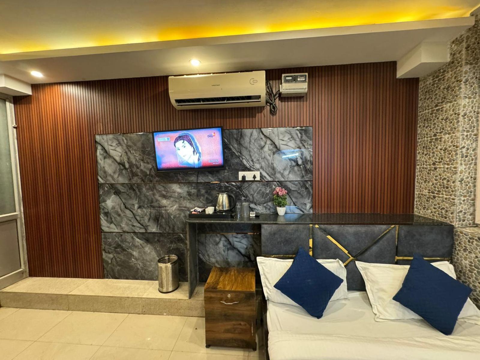 Hotel Dev Ganga Rišikéš Exteriér fotografie
