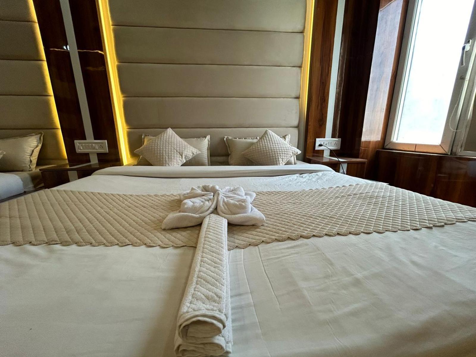 Hotel Dev Ganga Rišikéš Exteriér fotografie