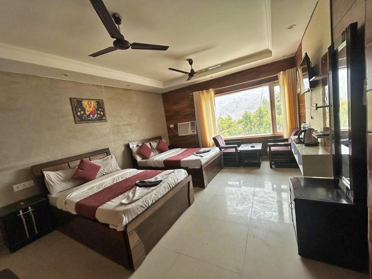 Hotel Dev Ganga Rišikéš Exteriér fotografie