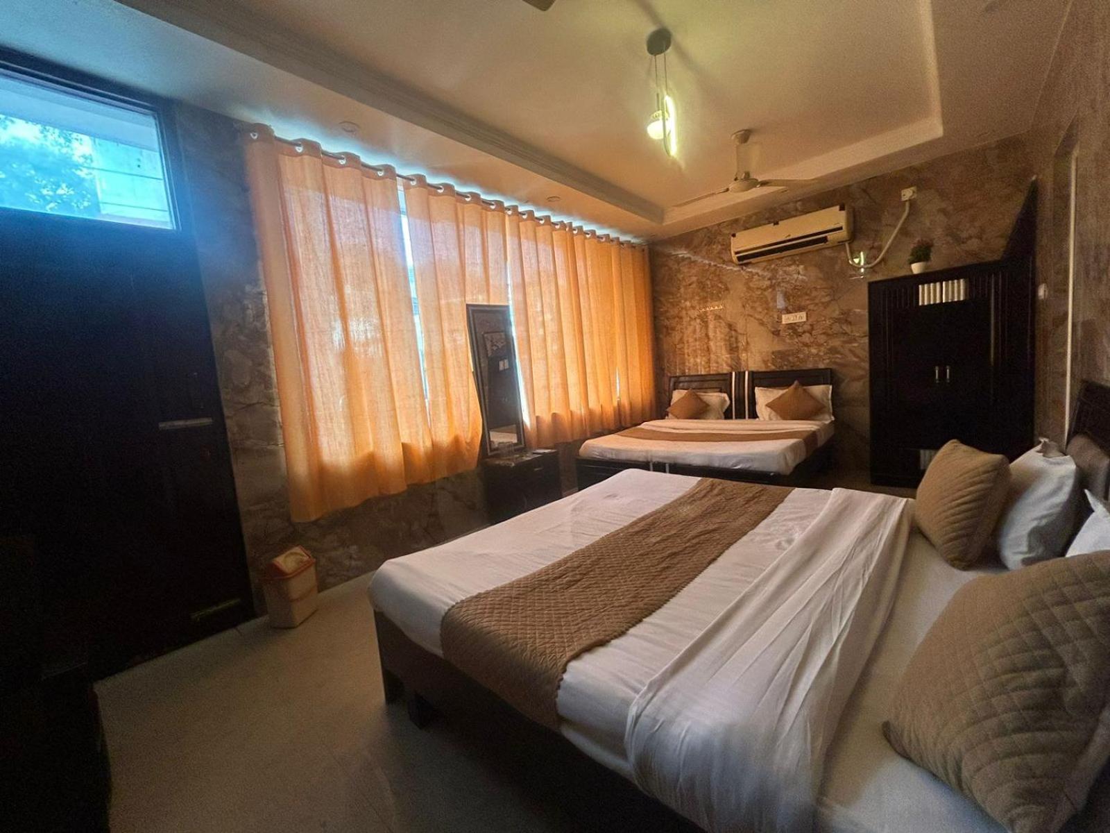 Hotel Dev Ganga Rišikéš Exteriér fotografie